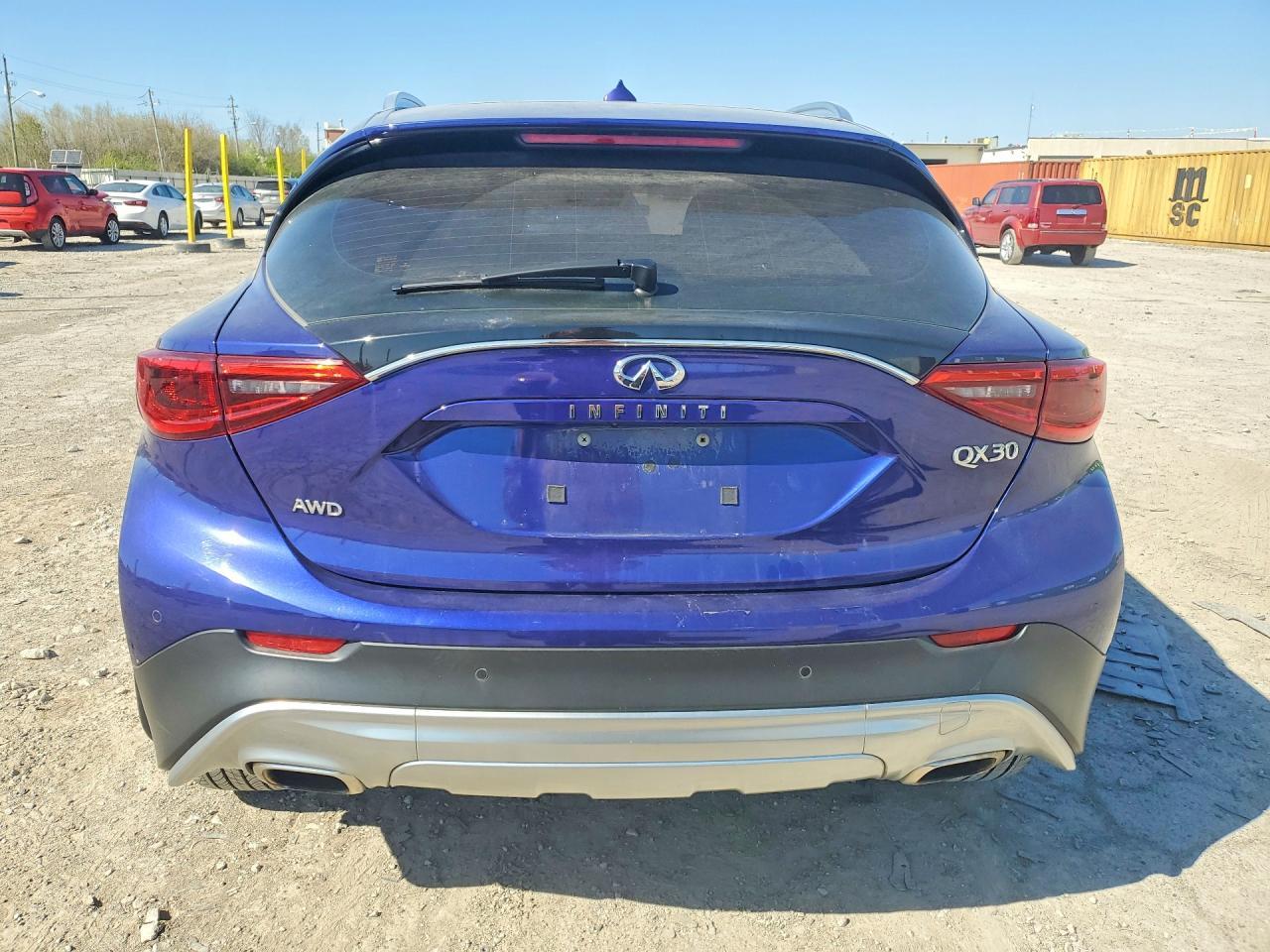 2017 Infiniti Qx30 Premium - Image 6