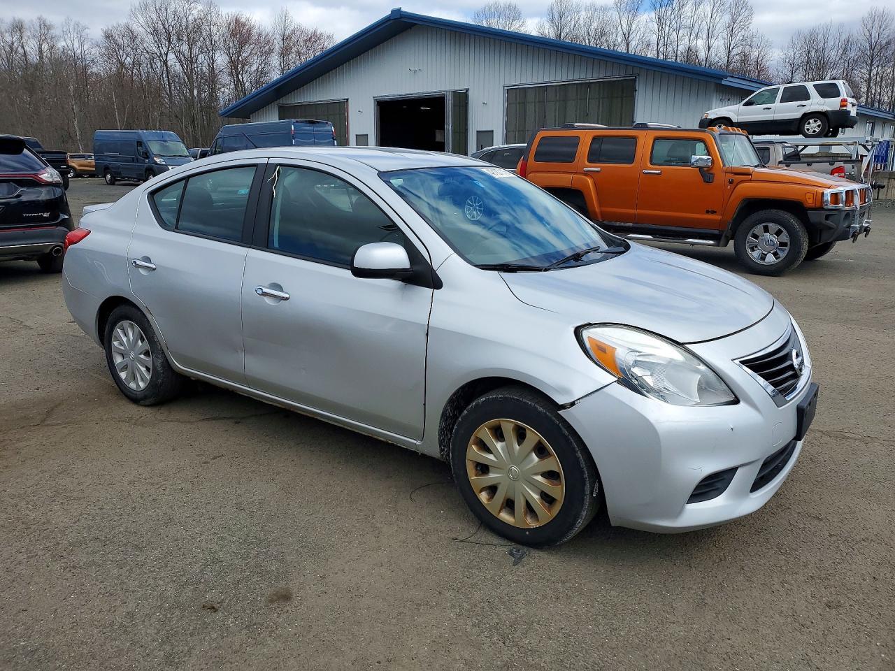 2013 Nissan Versa 1.6 S - Фото 4