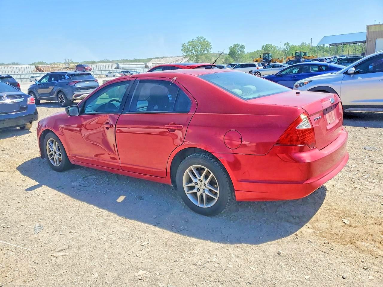 2010 Ford Fusion S - Фото 2