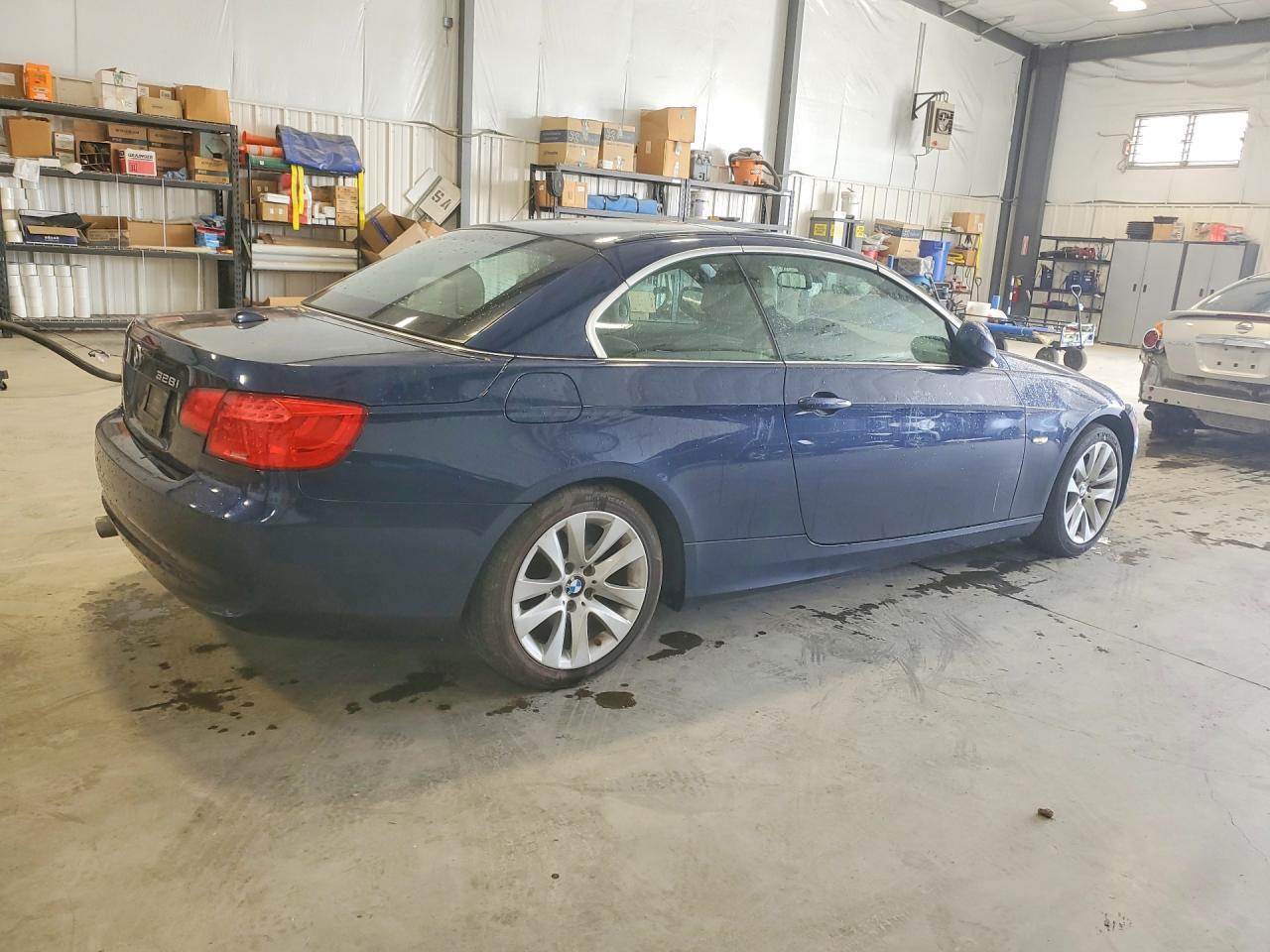 2013 BMW 328 I - Image 3