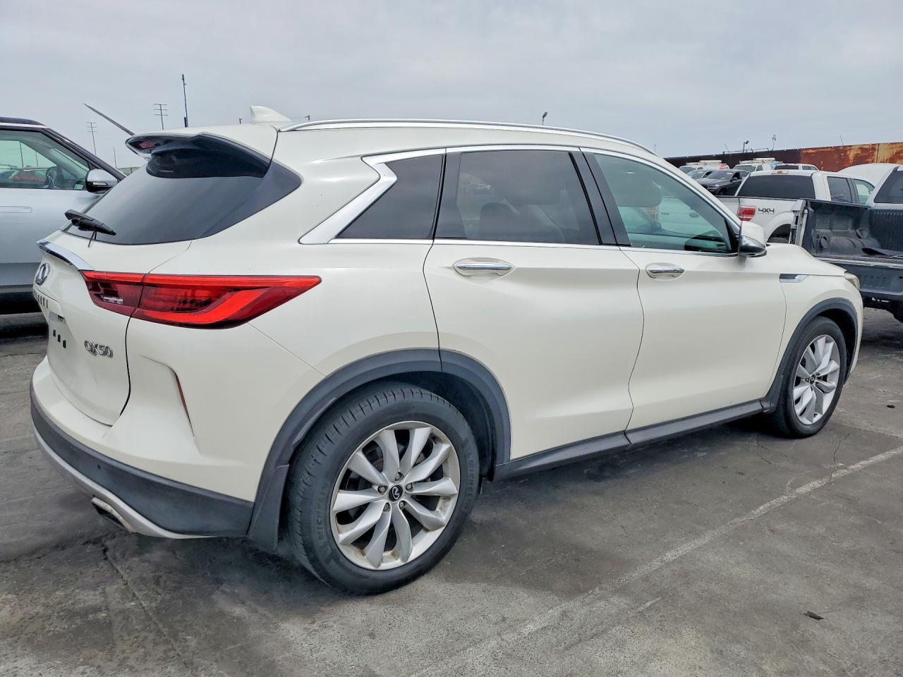 2019 Infiniti Qx50 Essential - Фото 3