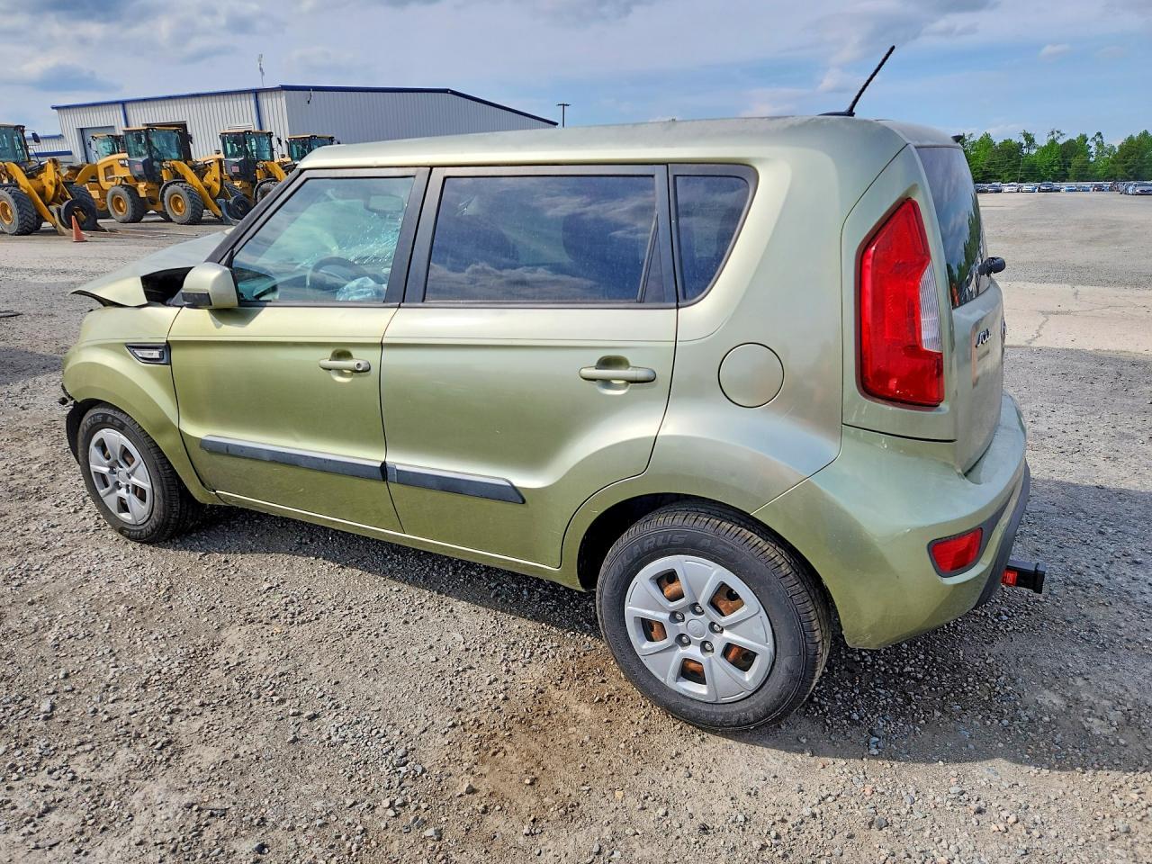 2013 Kia Soul Base - Image 2