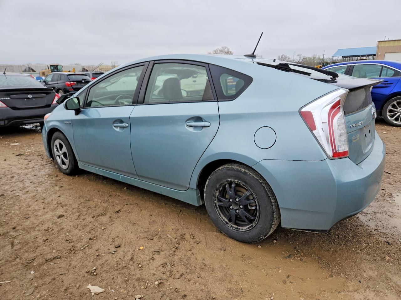 2015 Toyota Prius Four - Фото 2