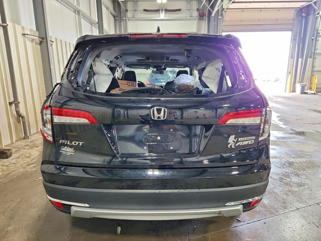2022 Honda Pilot Touring - Image 6