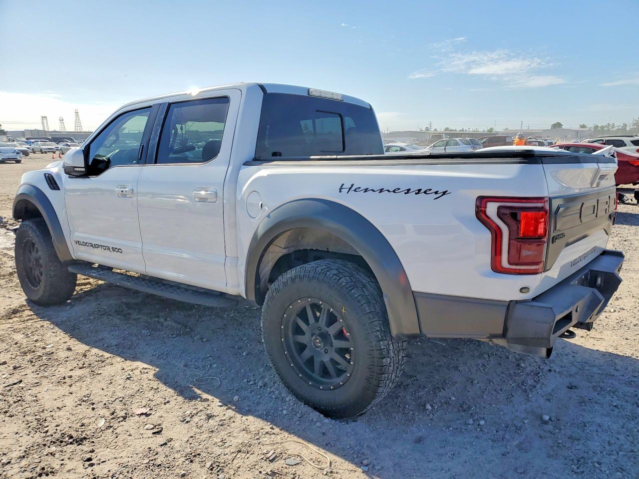 2018 Ford F150 Raptor - Фото 2