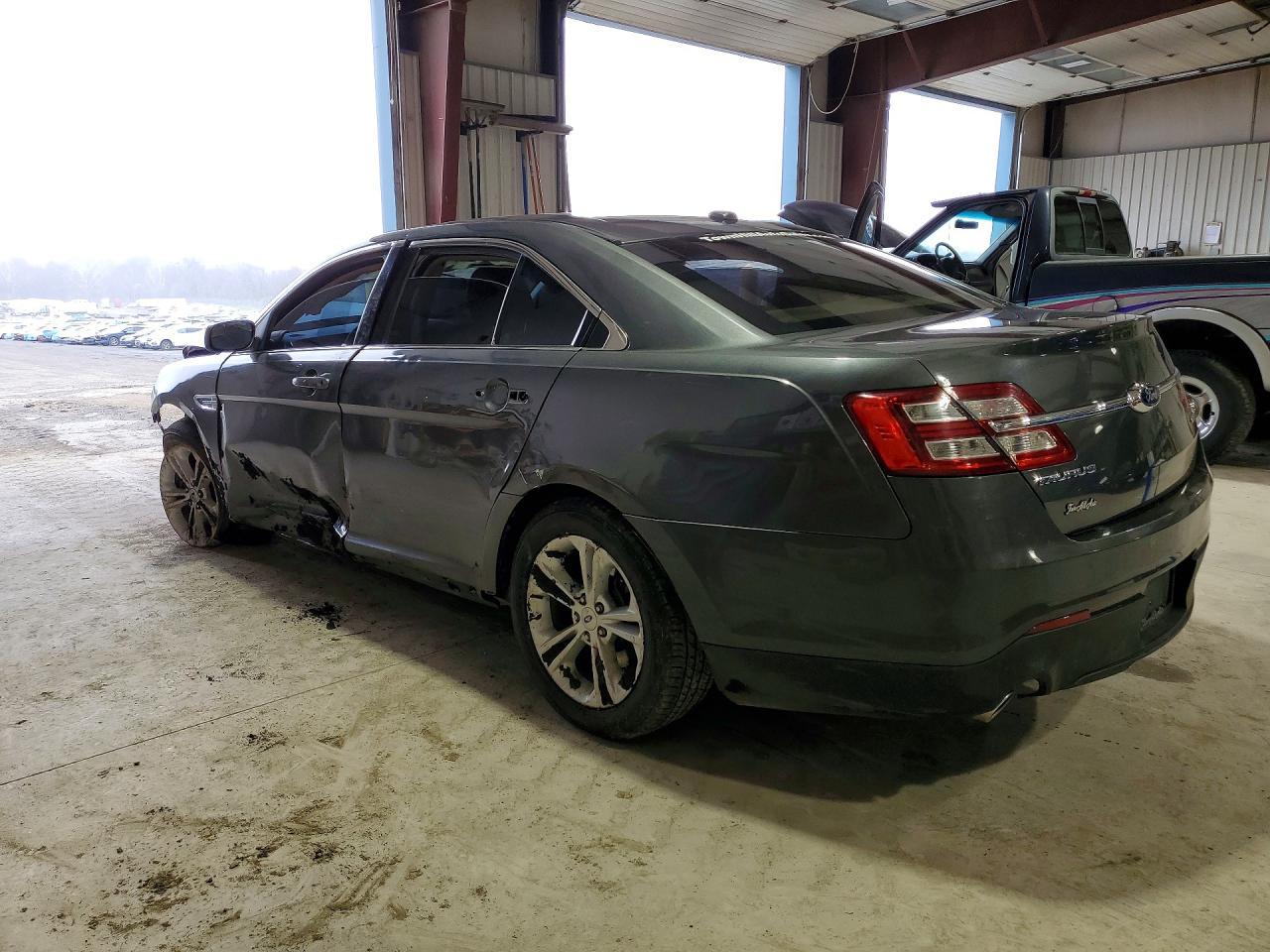 2015 Ford Taurus Se - Image 2