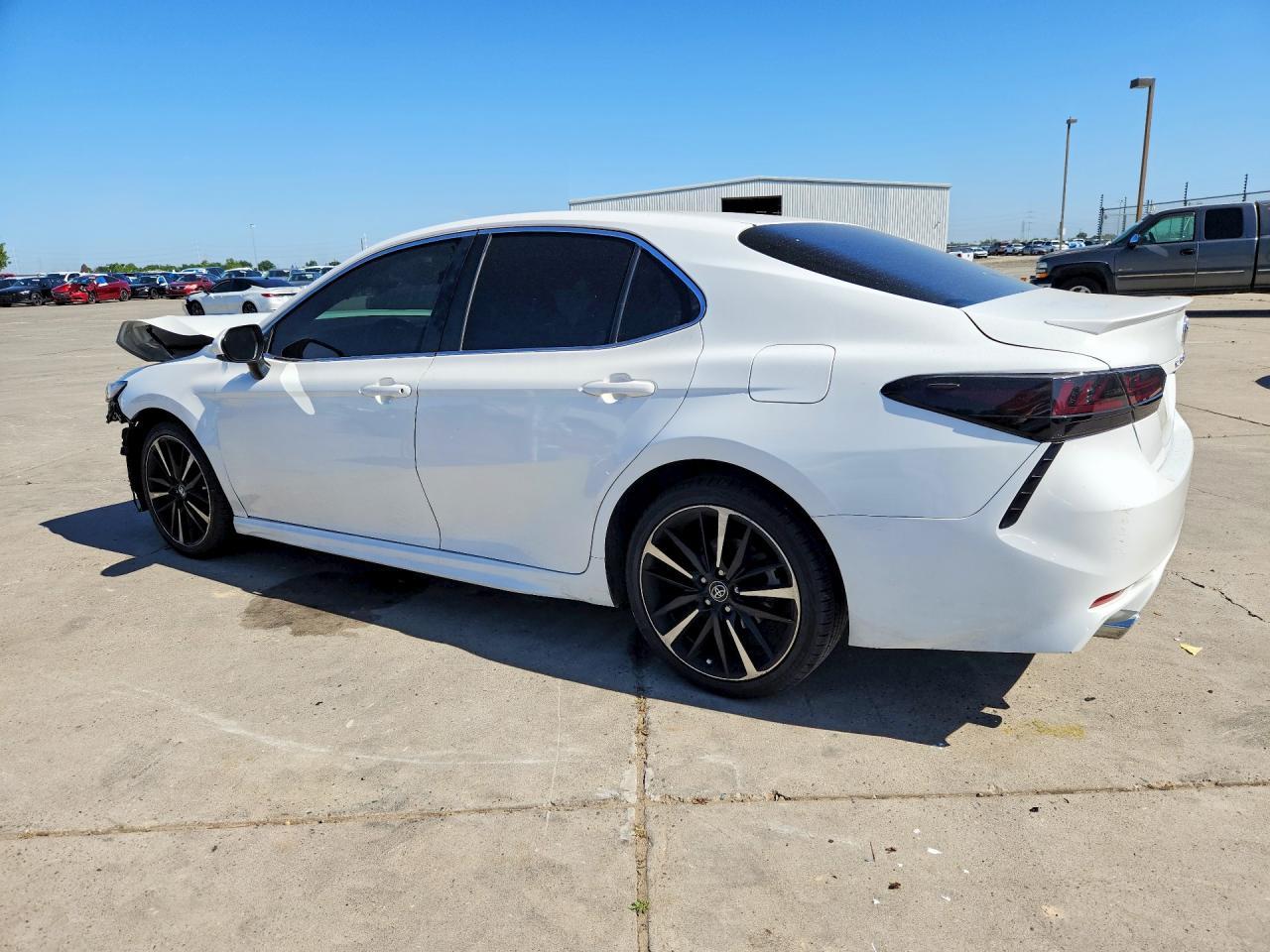 2018 Toyota Camry Se - Фото 2