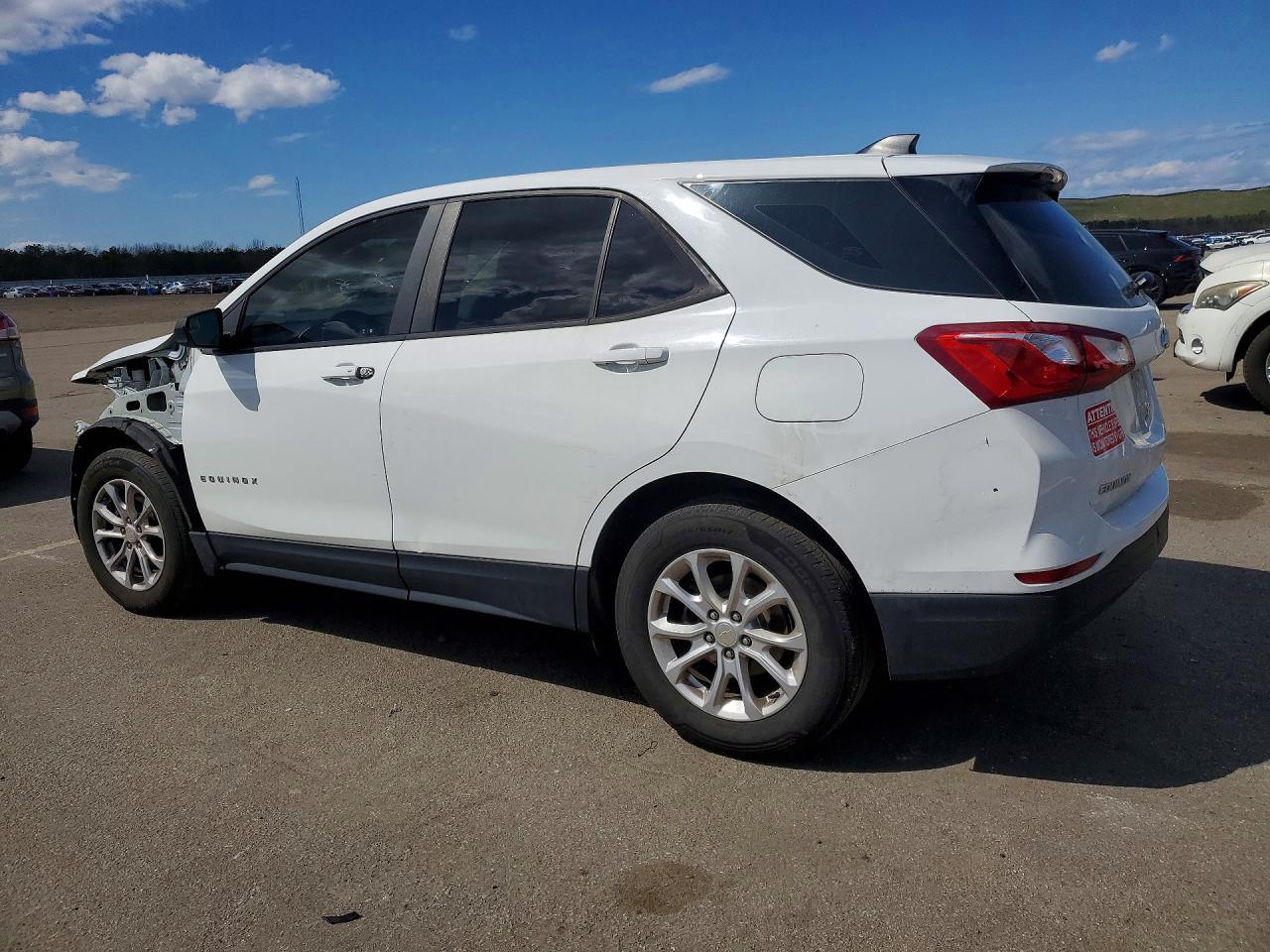 2021 Chevrolet Equinox - Фото 2