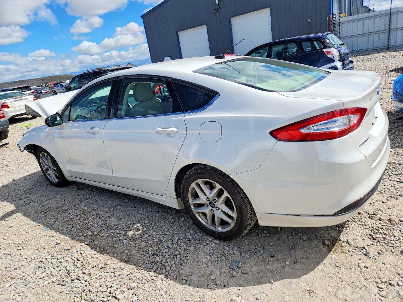 2016 Ford Fusion Se - Image 2