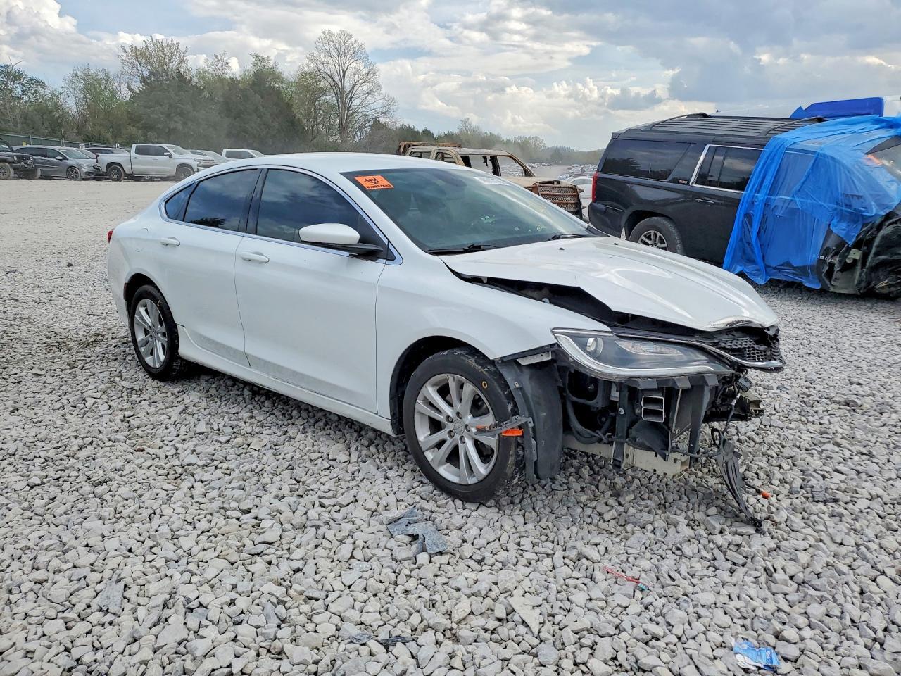 2015 Chrysler 200 Limited - Фото 4