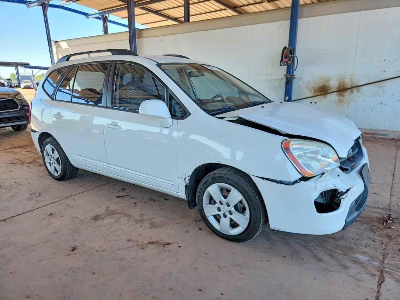 2009 Kia Rondo Base - Фото 4