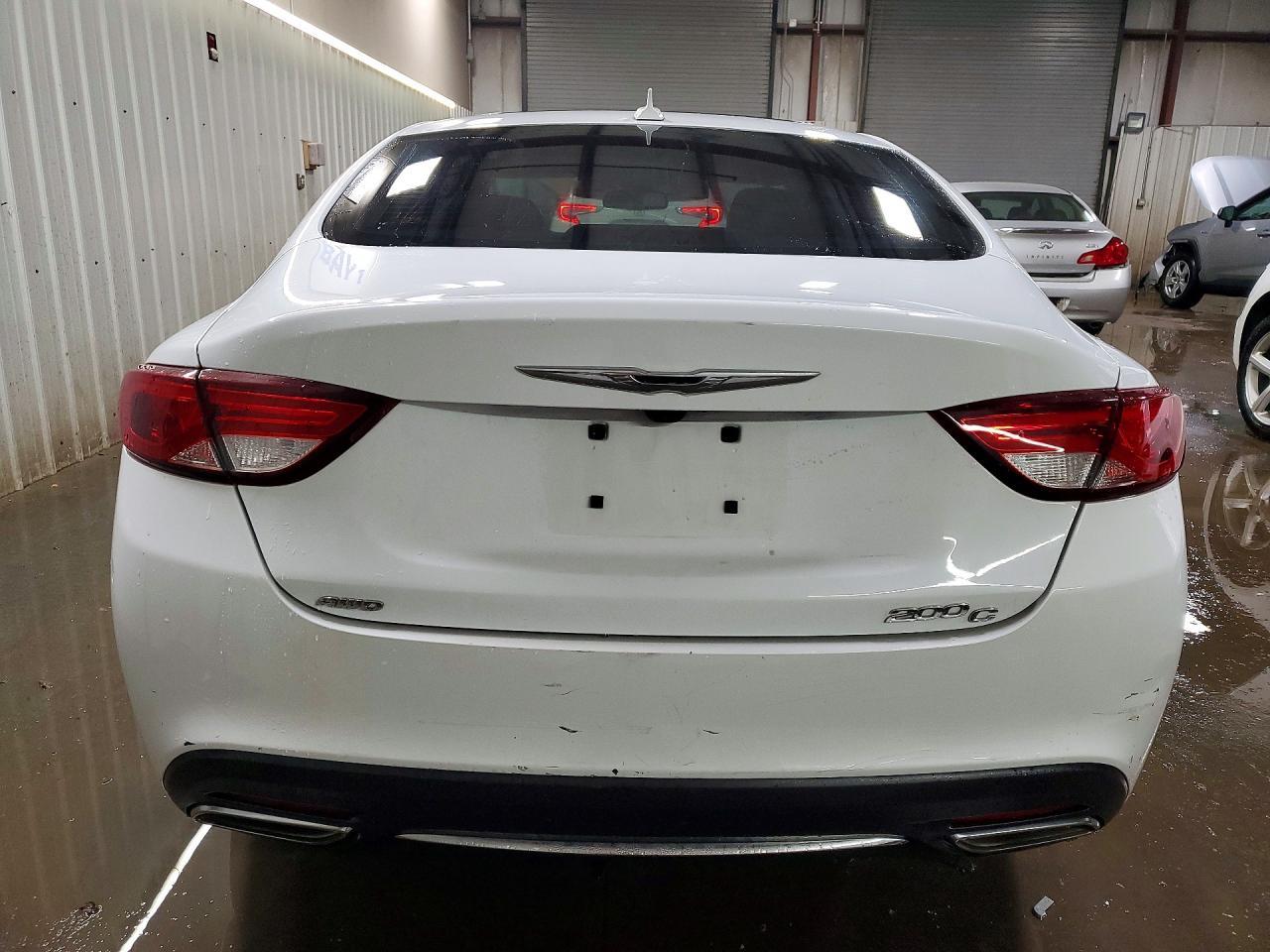 2015 Chrysler 200 C - Фото 6