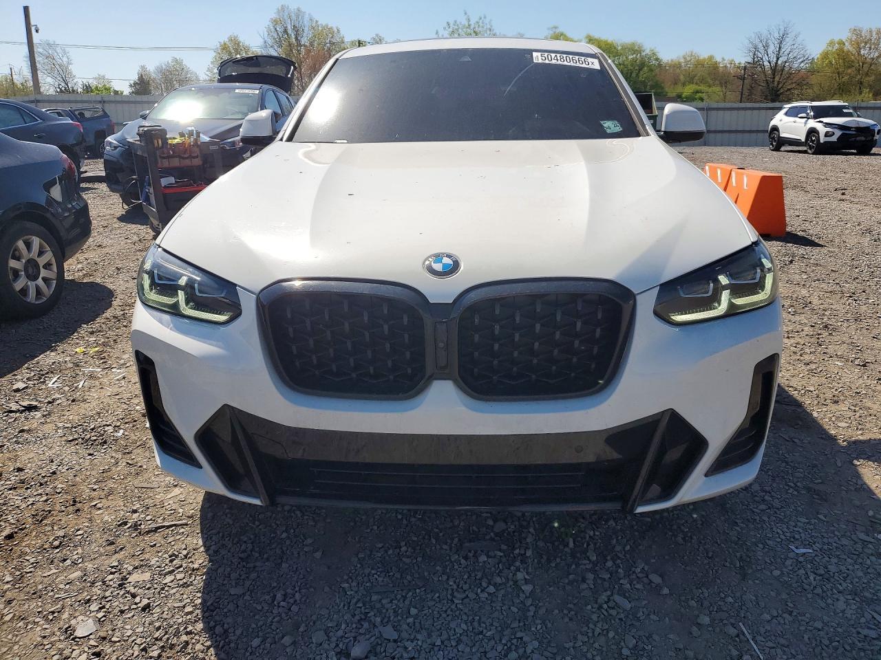 2024 BMW X4 xDrive30I - Image 5
