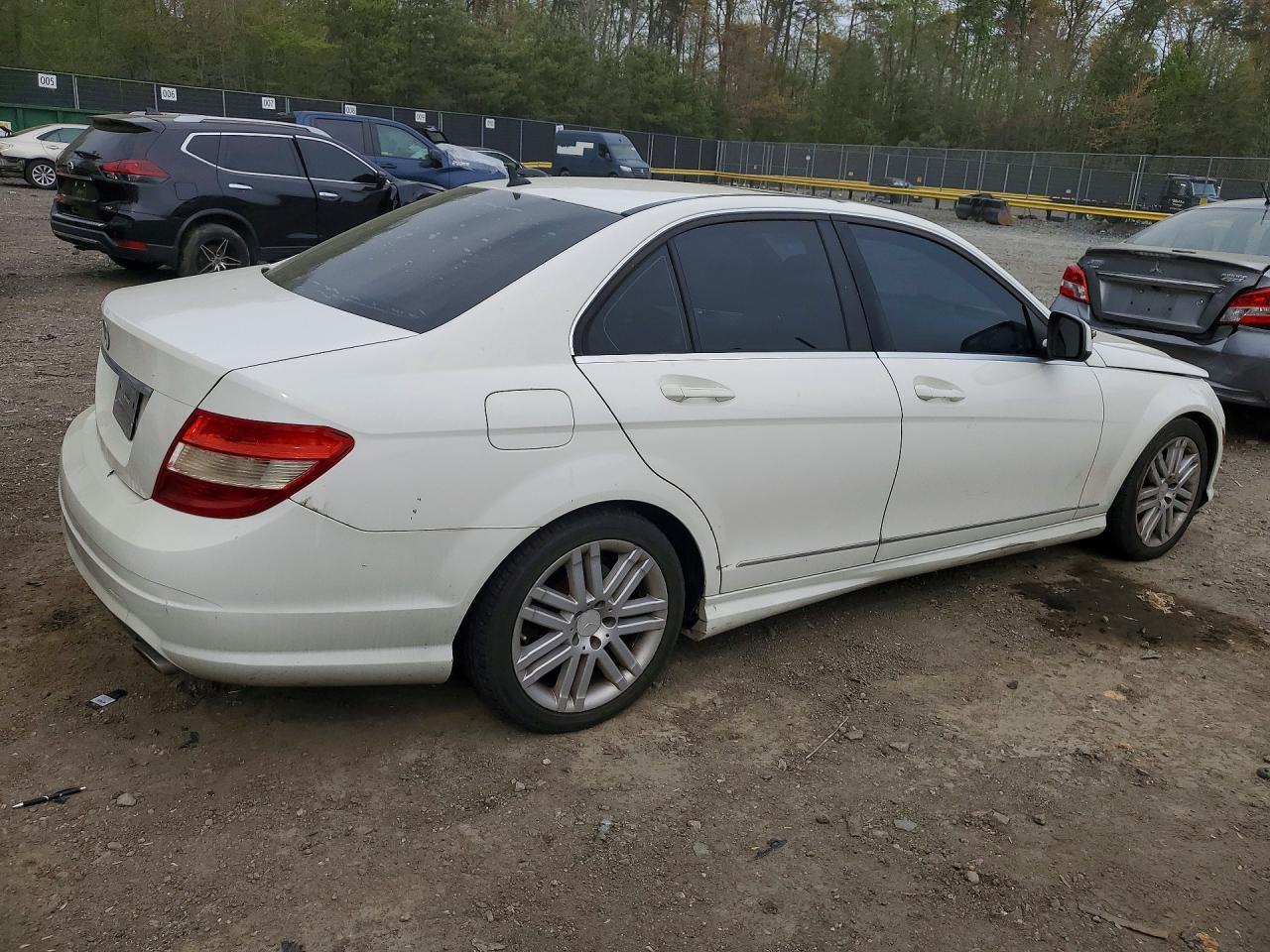 2009 Mercedes-Benz C 300 - Image 3