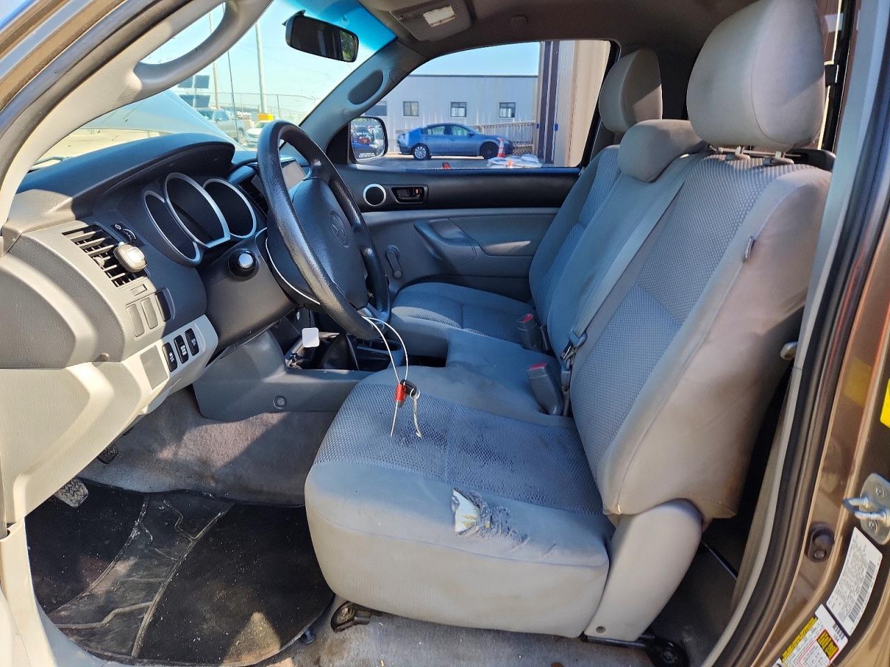 2010 Toyota Tacoma Base - Фото 7