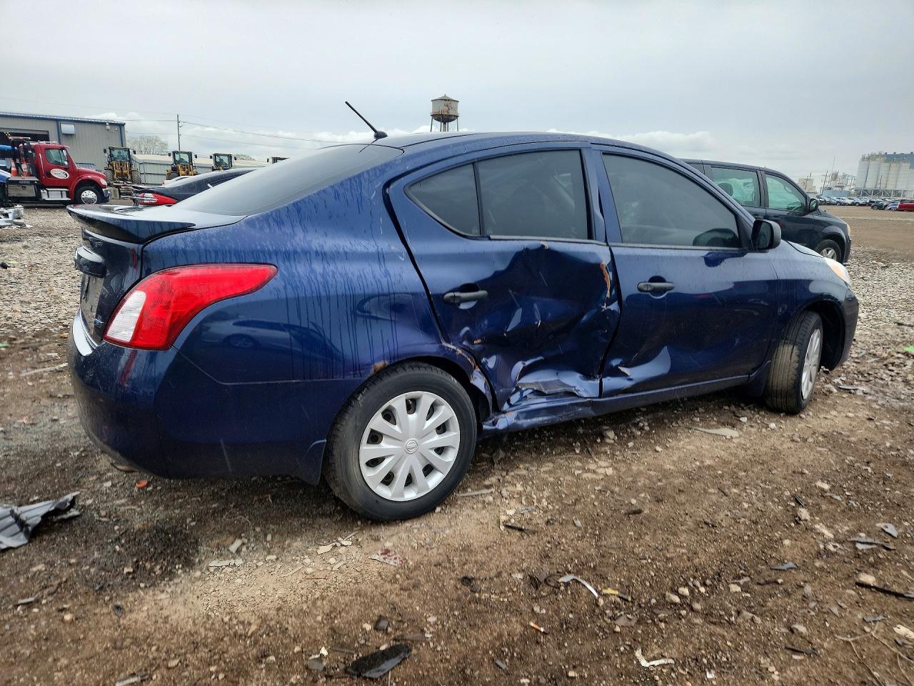 2014 Nissan Versa 1.6 S Plus - Фото 3