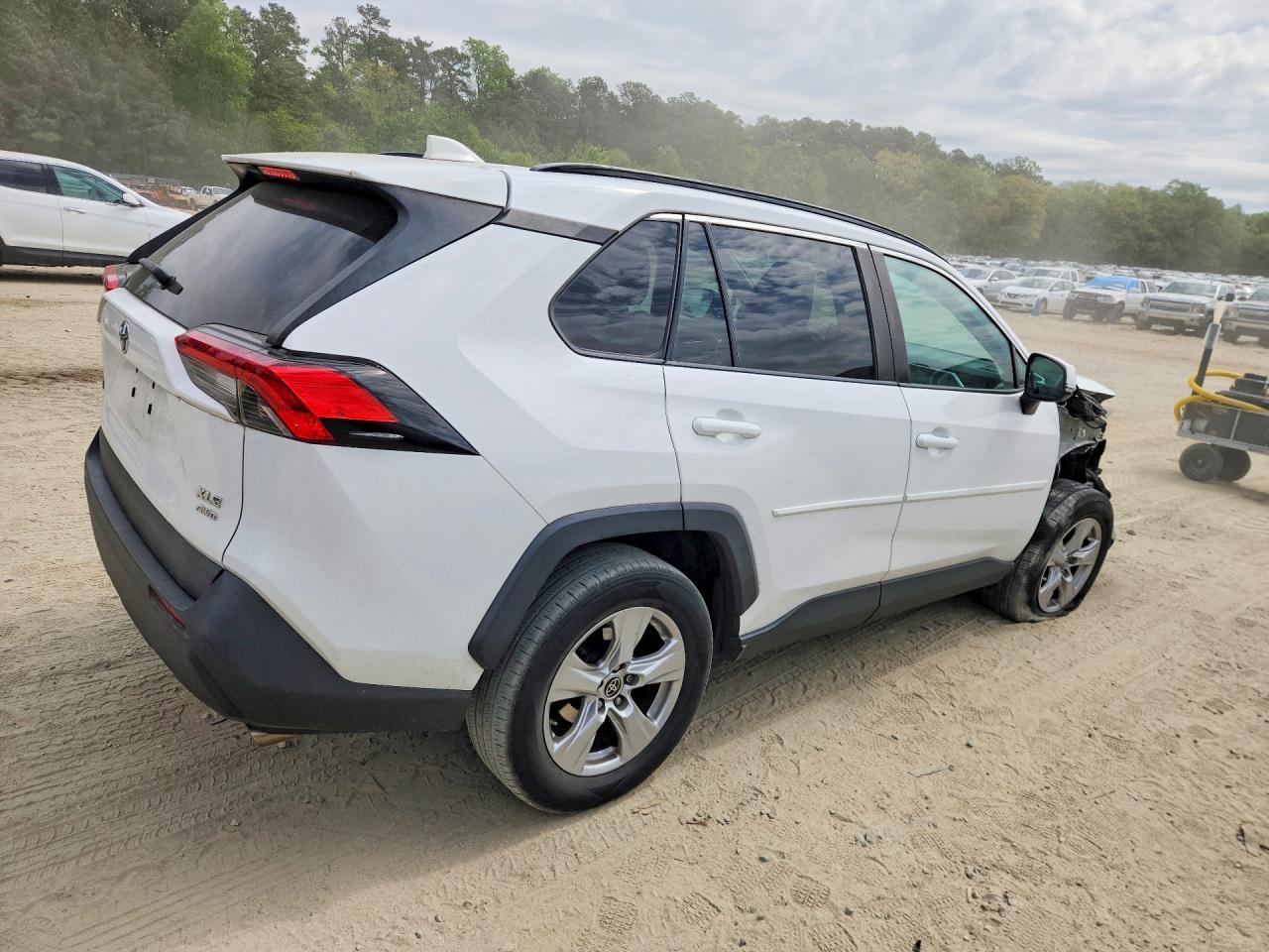 2019 Toyota Rav4 Xle - Фото 3