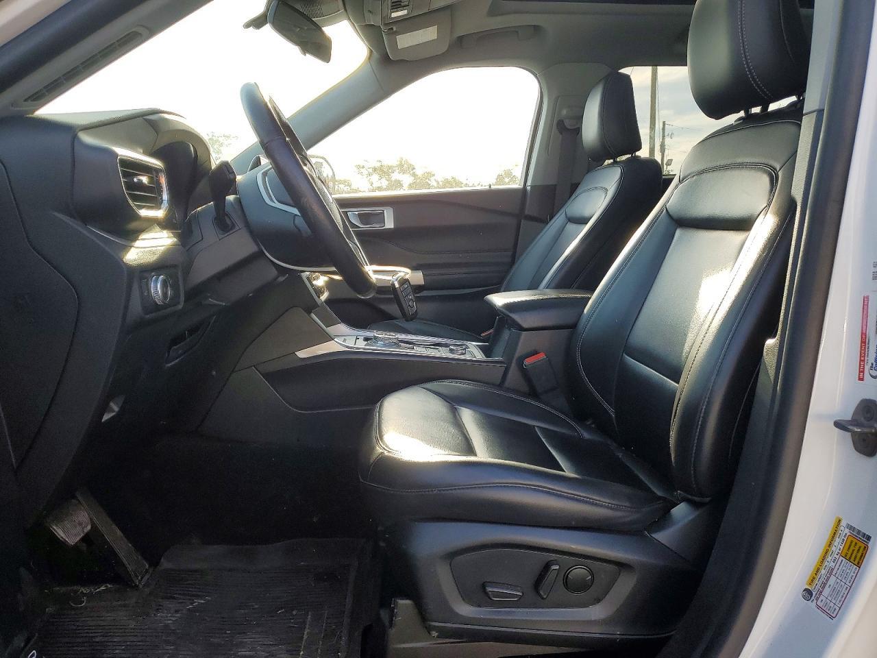 2022 Ford Explorer - Image 7