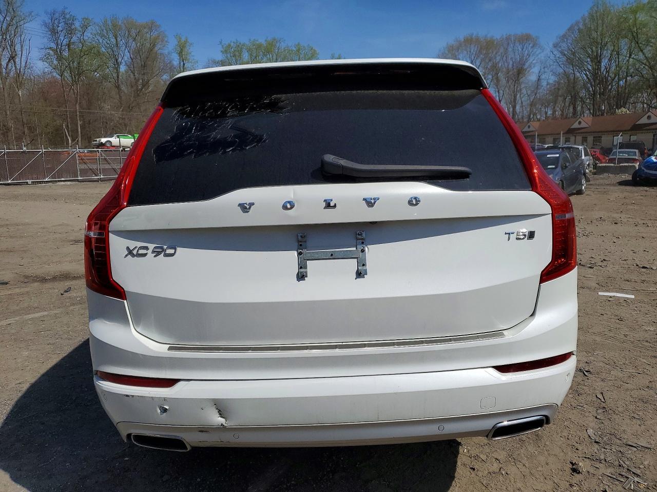 2021 Volvo Xc90 T5 Momentum - Image 6