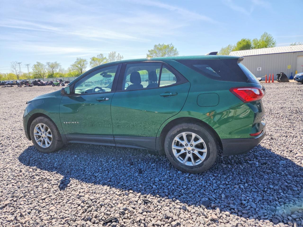 2018 Chevrolet Equinox Ls - Фото 2