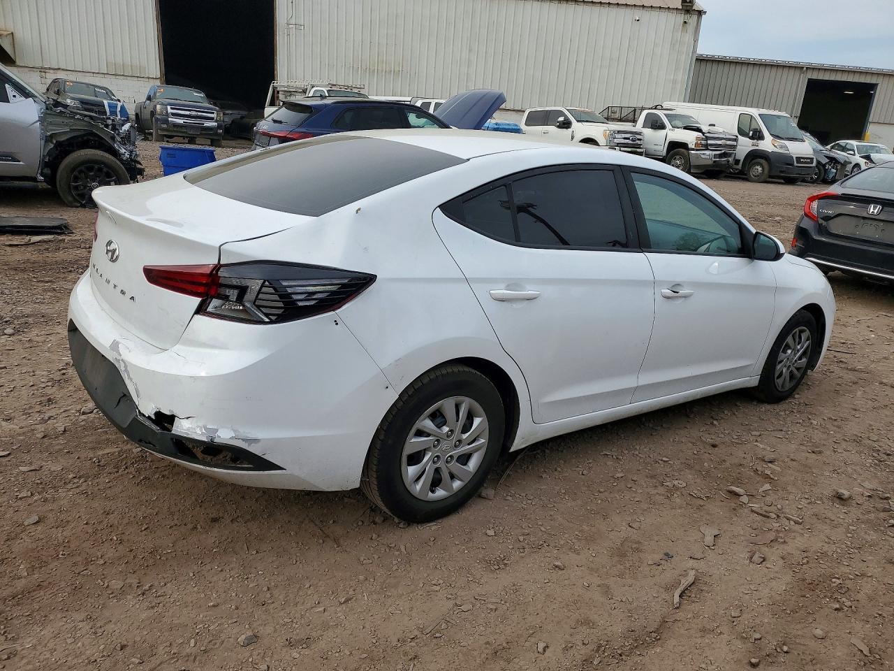 2019 Hyundai Elantra Se - Фото 3