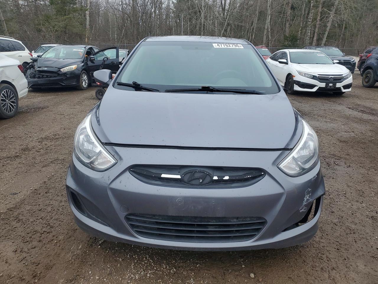 2017 Hyundai Accent Se - Фото 5