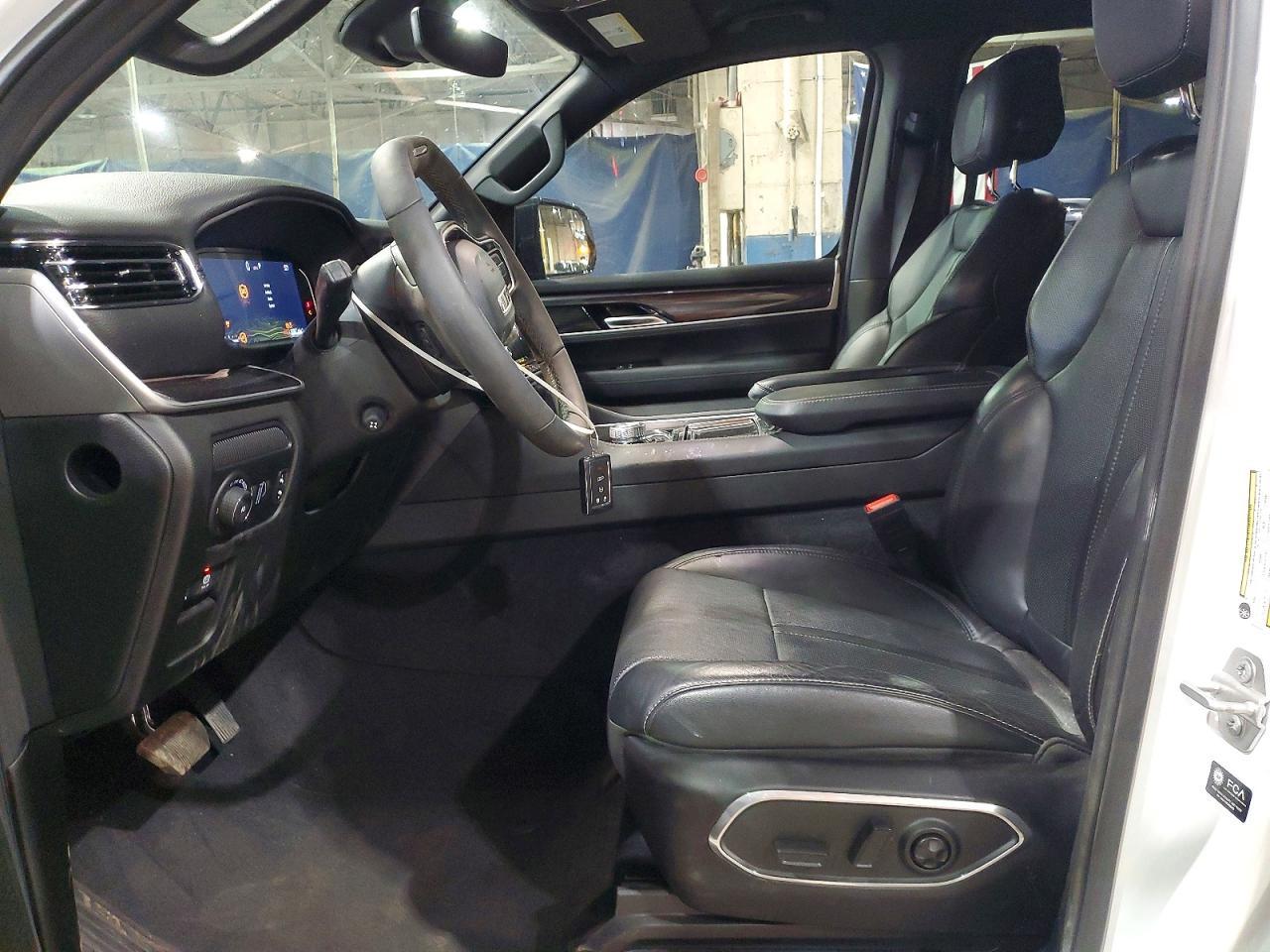 2024 Jeep Wagoneer L Series I - Image 7