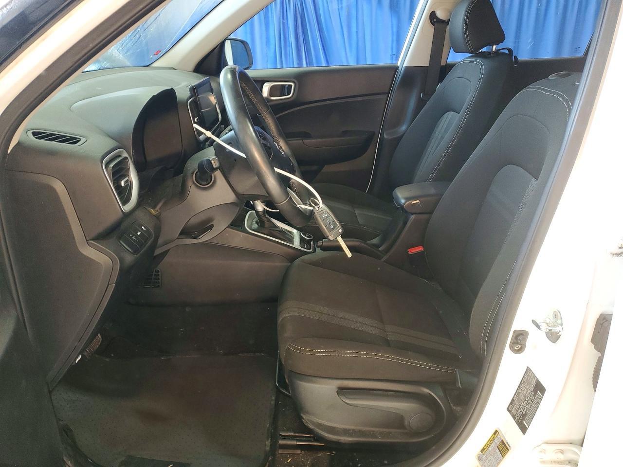 2022 Hyundai Venue Sel - Image 7