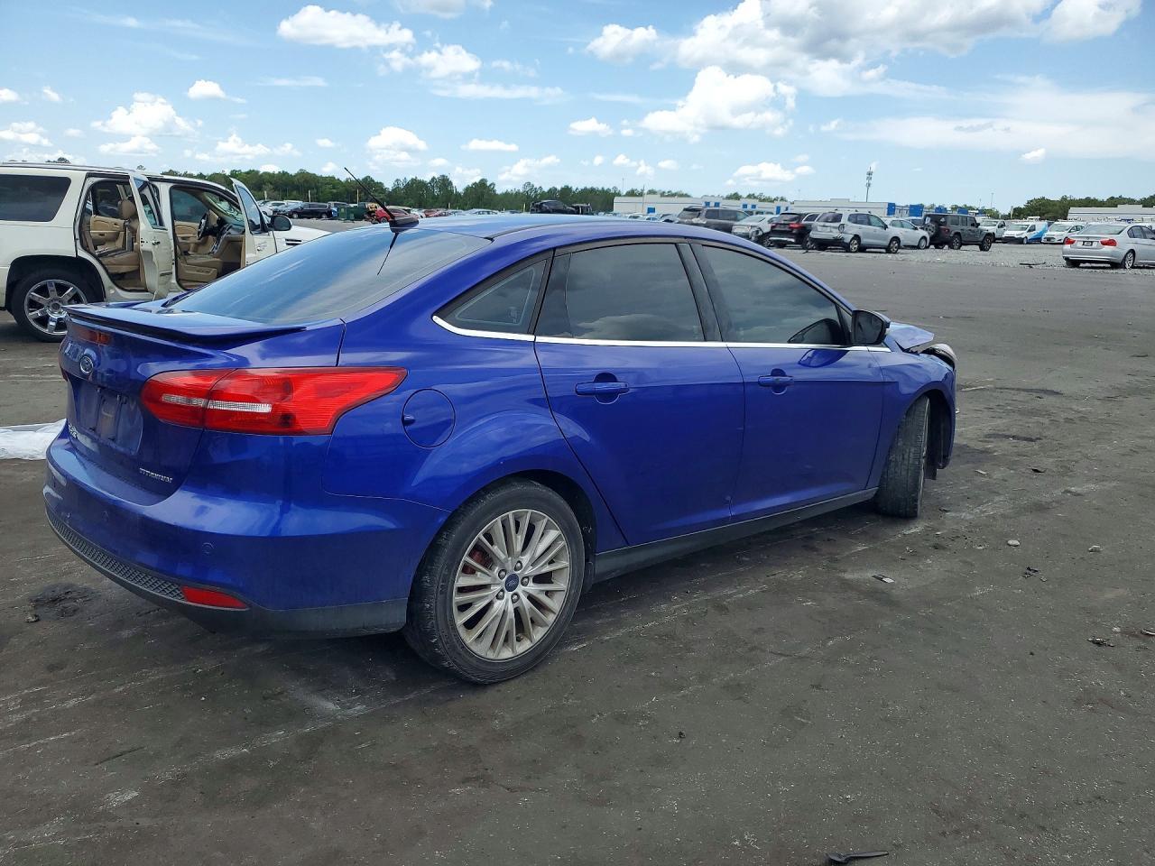 2015 Ford Focus Titanium - Image 3
