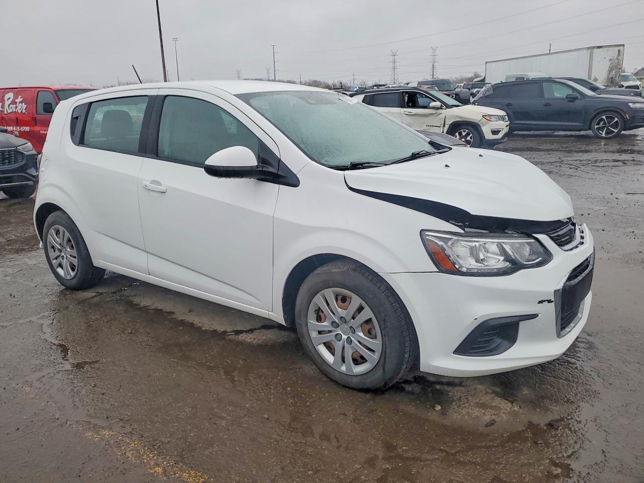 2019 Chevrolet Sonic - Фото 4