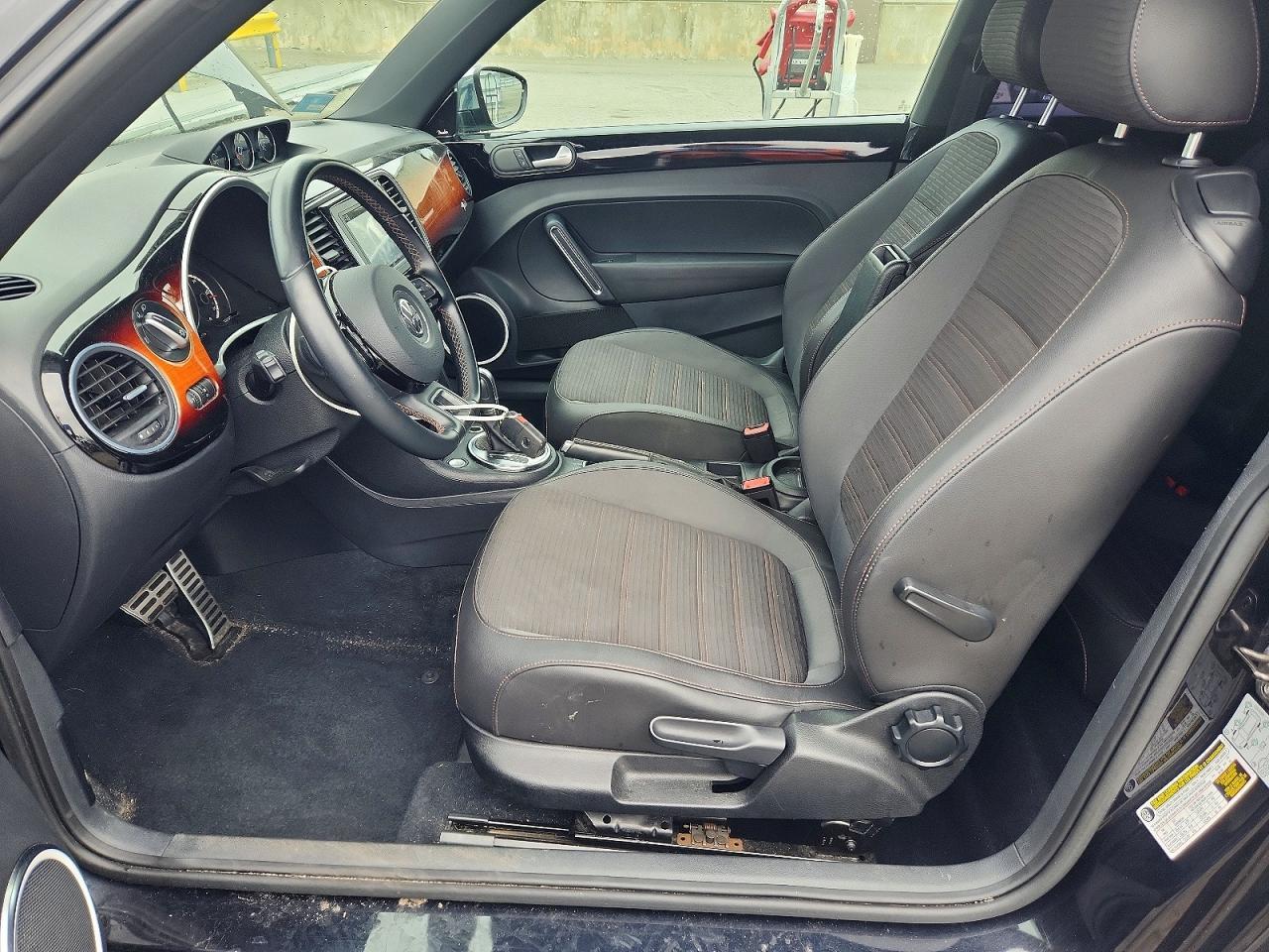2013 Volkswagen Beetle Turbo - Фото 7