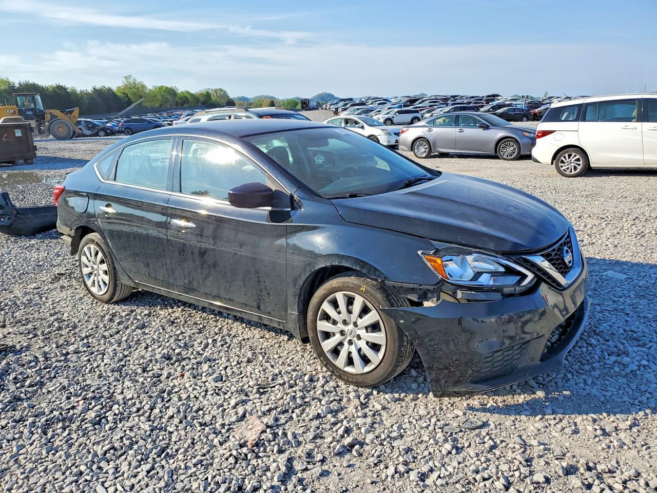 2017 Nissan Sentra S - Фото 4