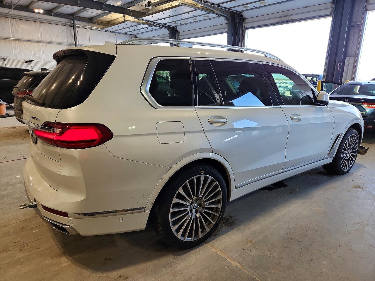 2020 BMW X7 xDrive40I - Image 3
