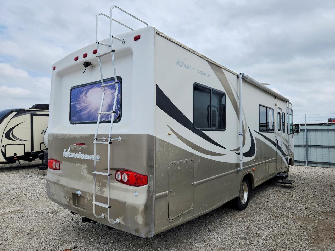 2004 Ford Hurricane Rv - Фото 4