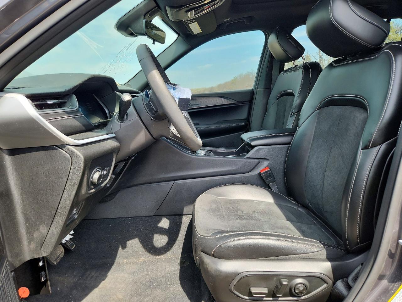 2025 Jeep Grand Cherokee L Laredo - Фото 7