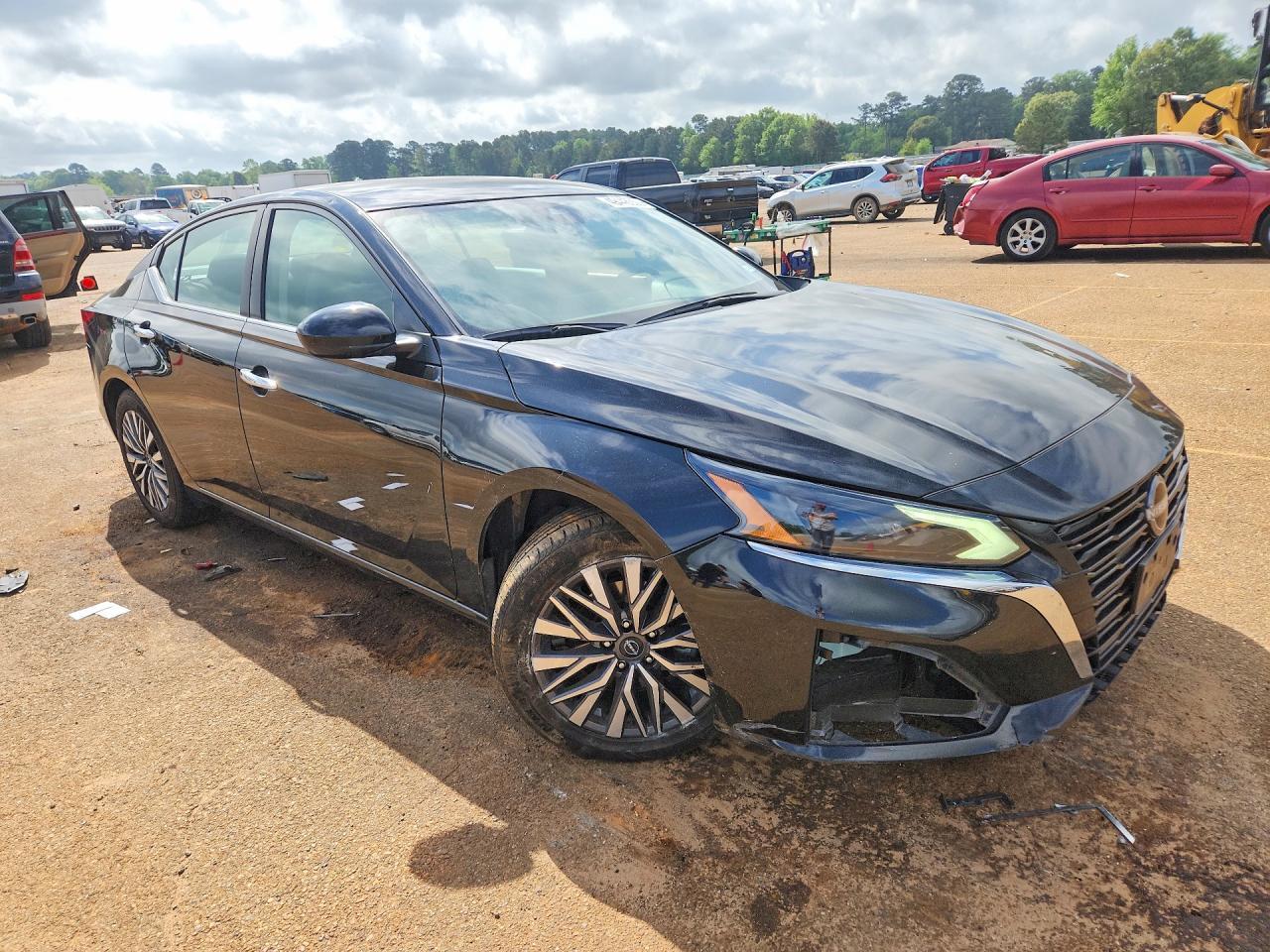 2023 Nissan Altima Sl - Фото 4
