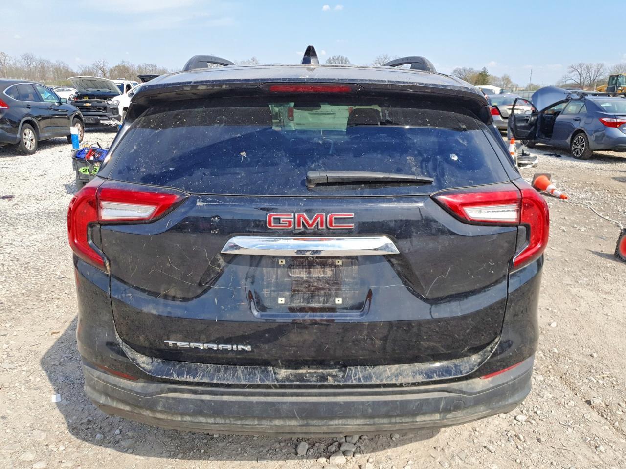 2022 GMC Terrain Sle - Image 6