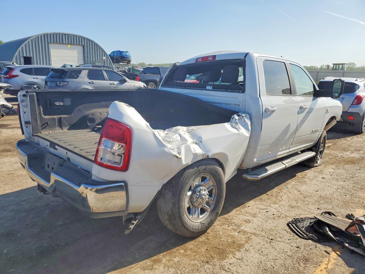 2021 Ram 3500 Big Horn - Фото 3