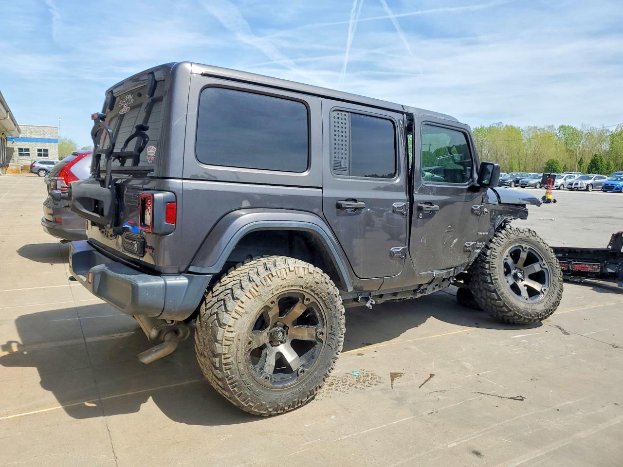 2018 Jeep Wrangler Unlimited Sahara - Image 3