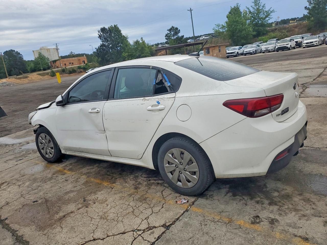 2019 Kia Rio S - Фото 2