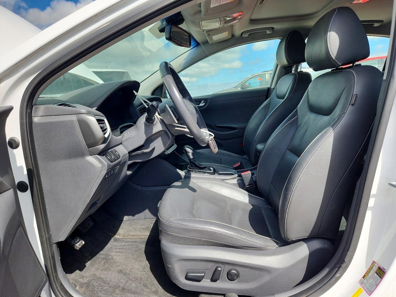 2018 Hyundai Ioniq Limited - Image 7