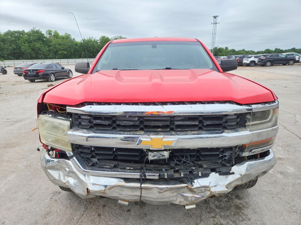 2016 Chevrolet Silverado C1500 - Image 5