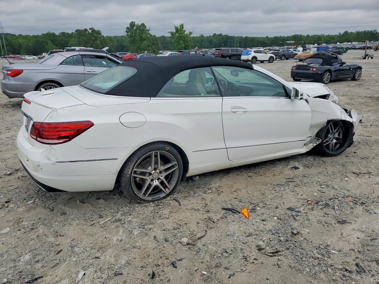 2014 Mercedes-Benz E 350 - Image 3