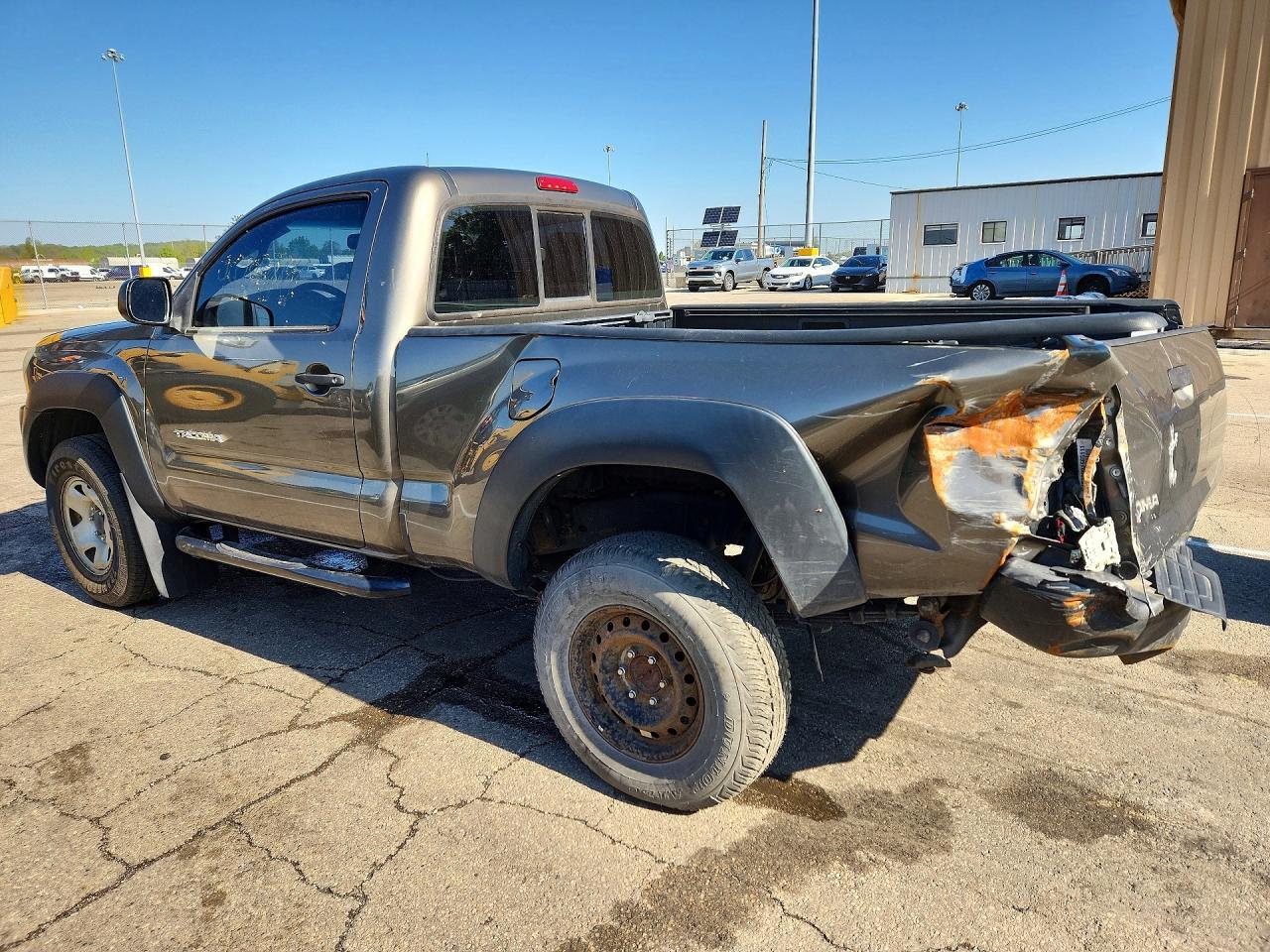 2010 Toyota Tacoma Base - Фото 2