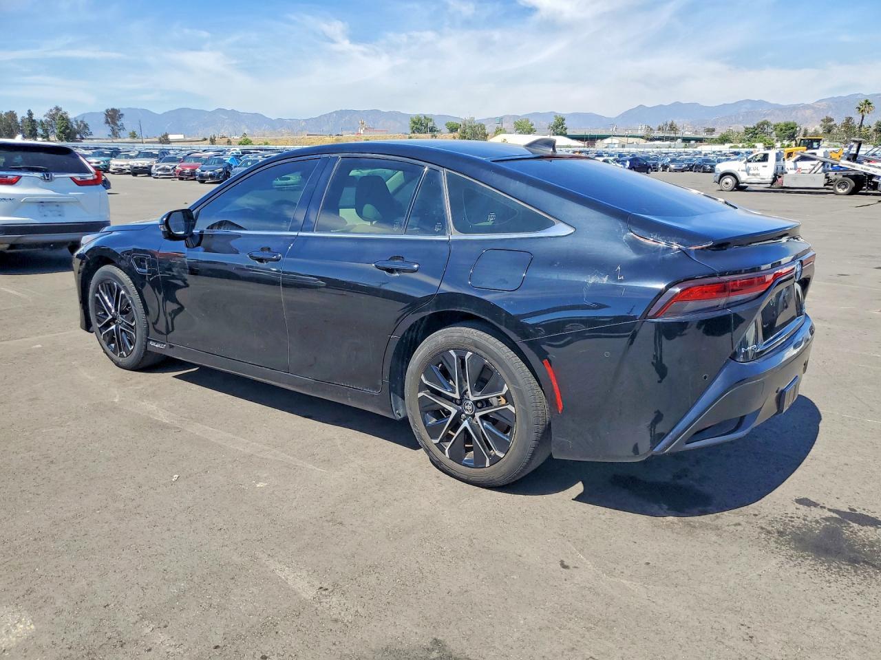 2022 Toyota Mirai Limited - Фото 2