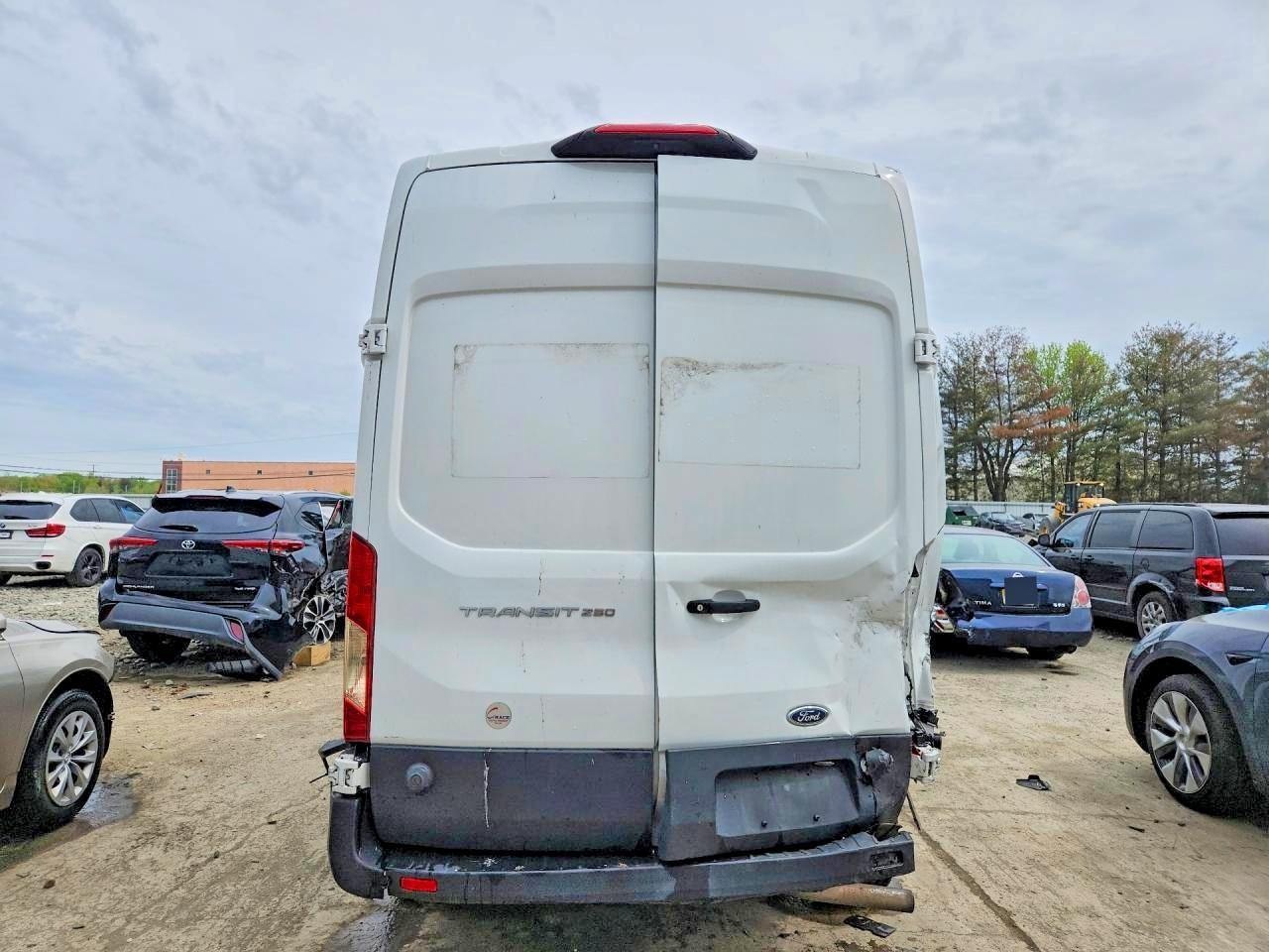 2022 Ford Transit - Image 6