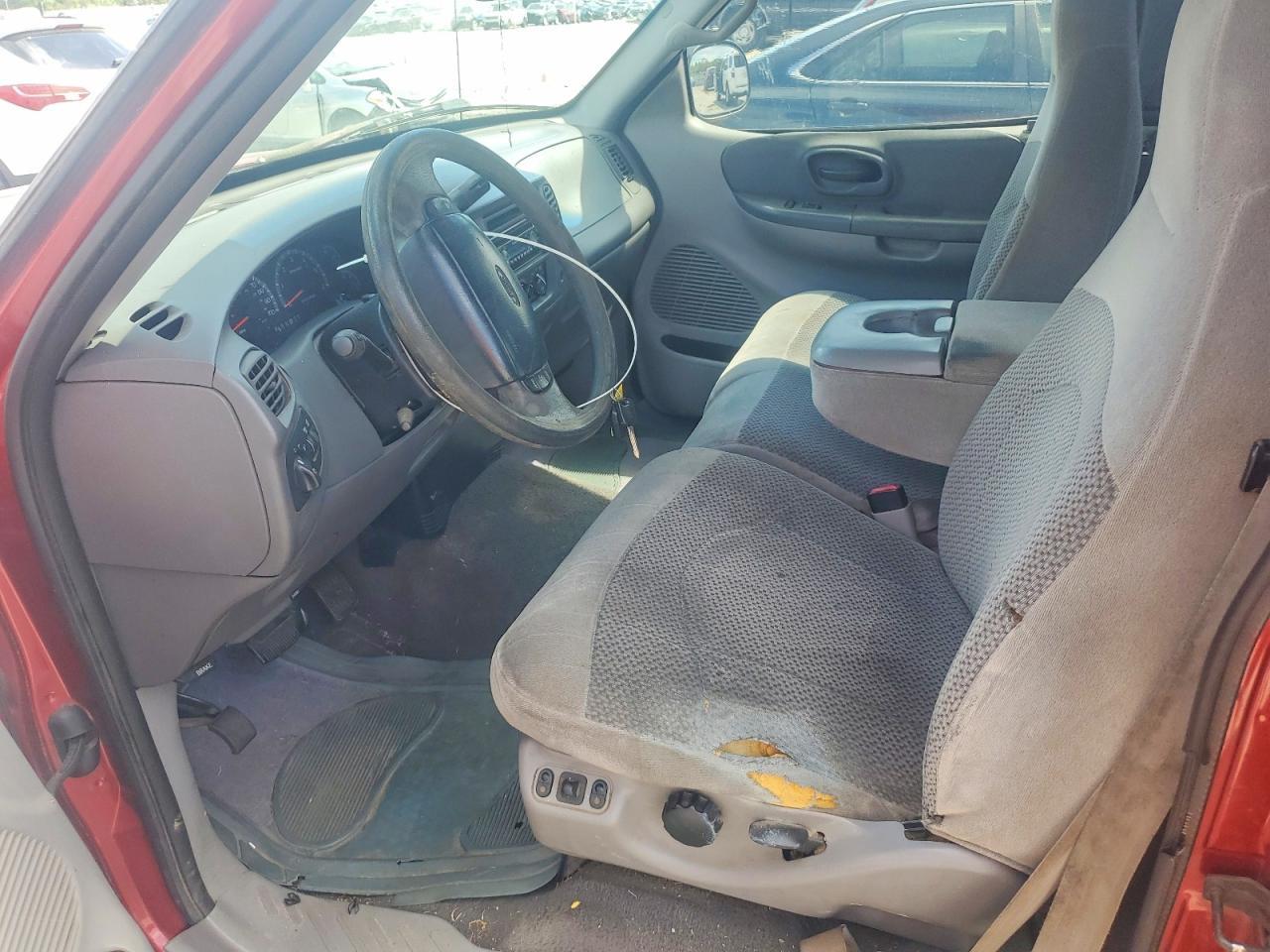 1999 Ford F150 - Image 7