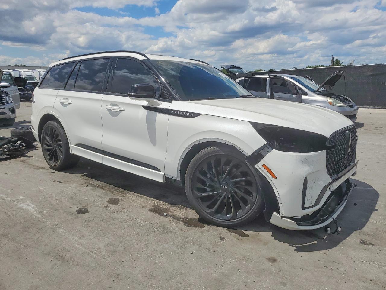 2025 Lincoln Aviator Reserve - Фото 4
