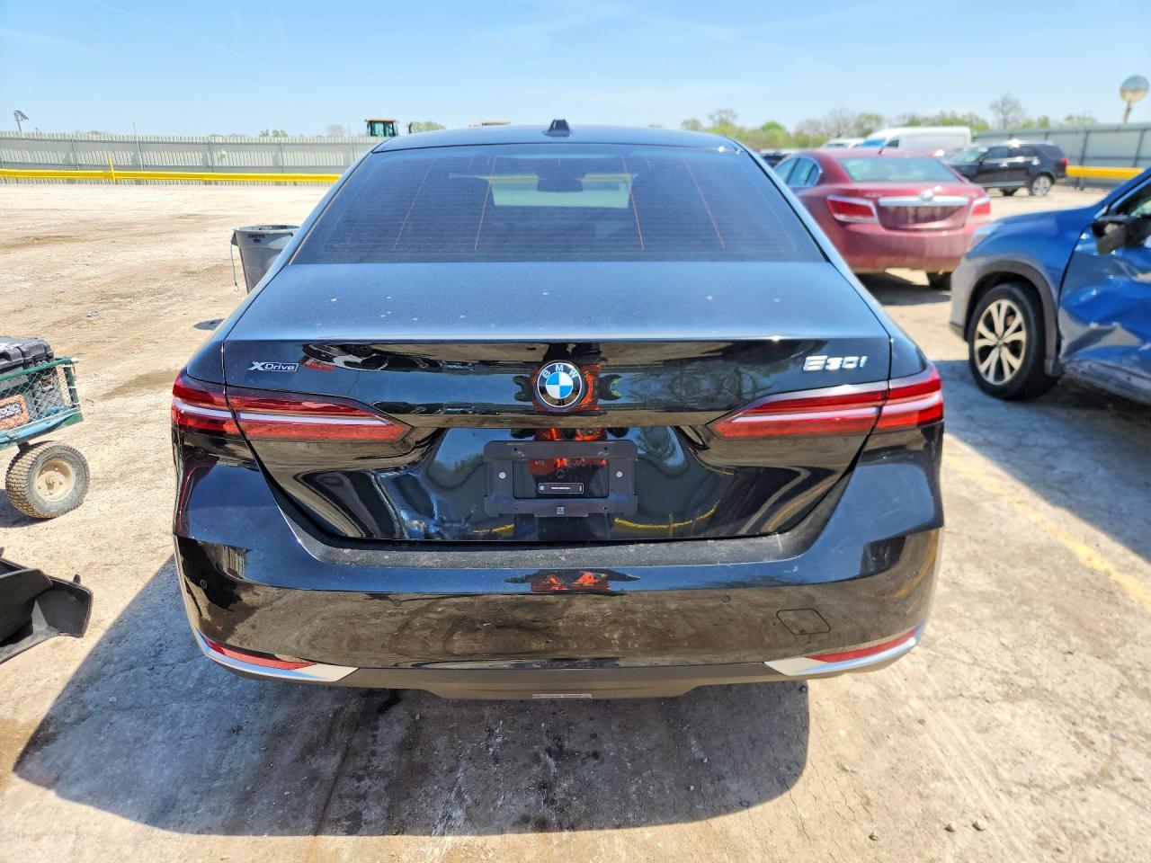 2025 BMW 530 Xi - Фото 6