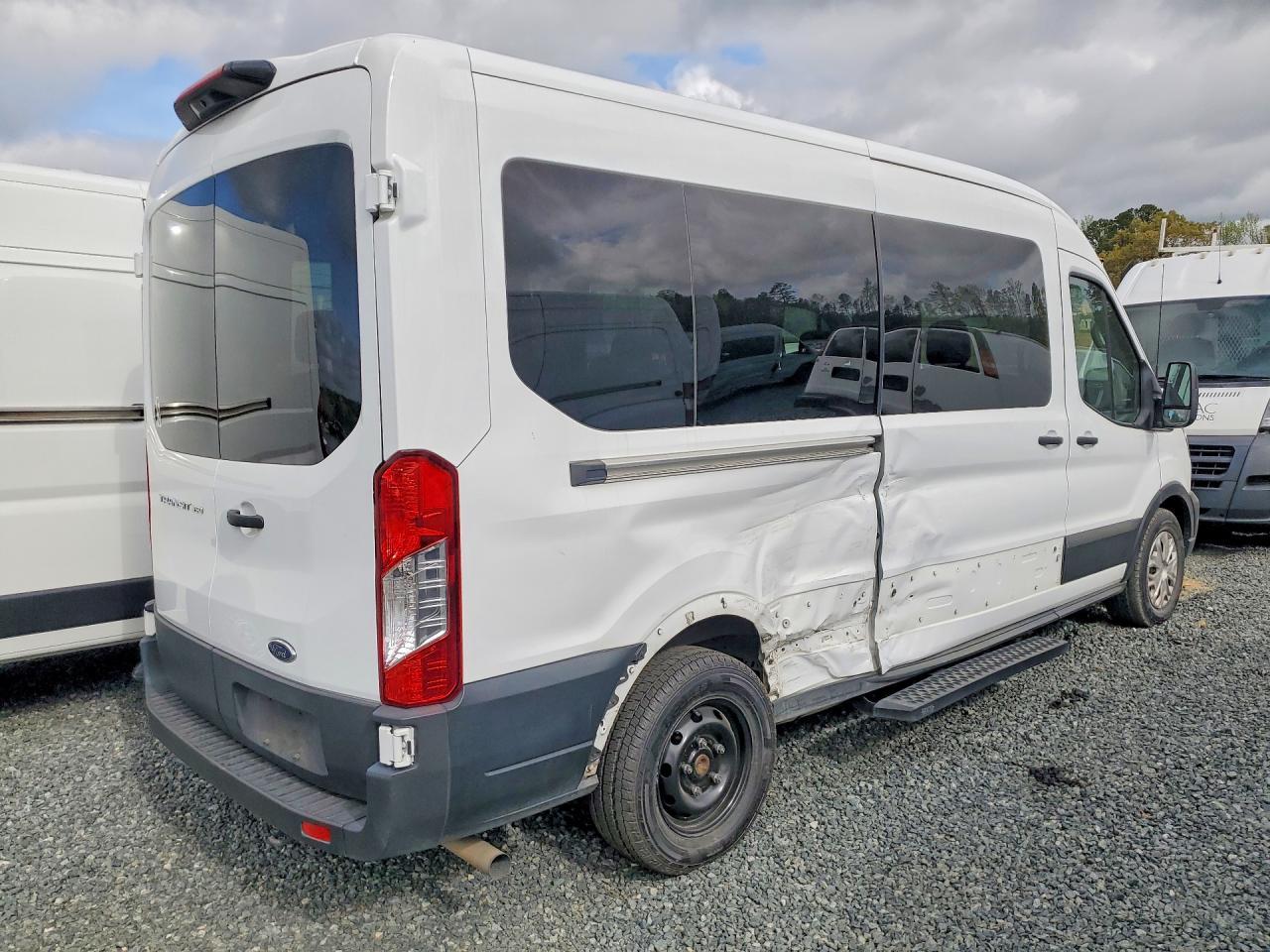2023 Ford Transit T-350 - Фото 3